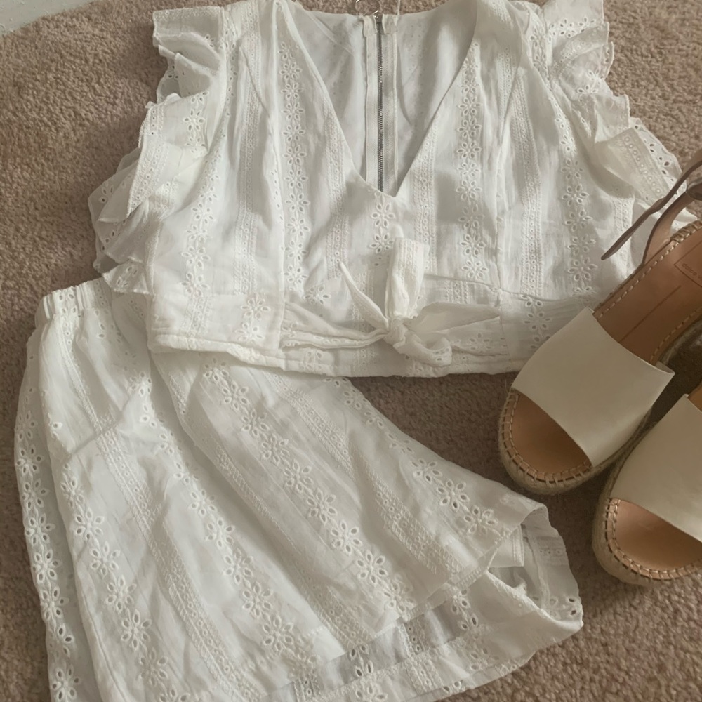 White Eyelet 2 Piece Set